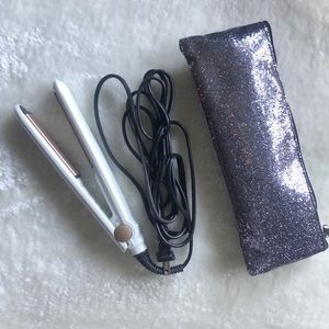 Portable hair straightener + travel case. NWOT.